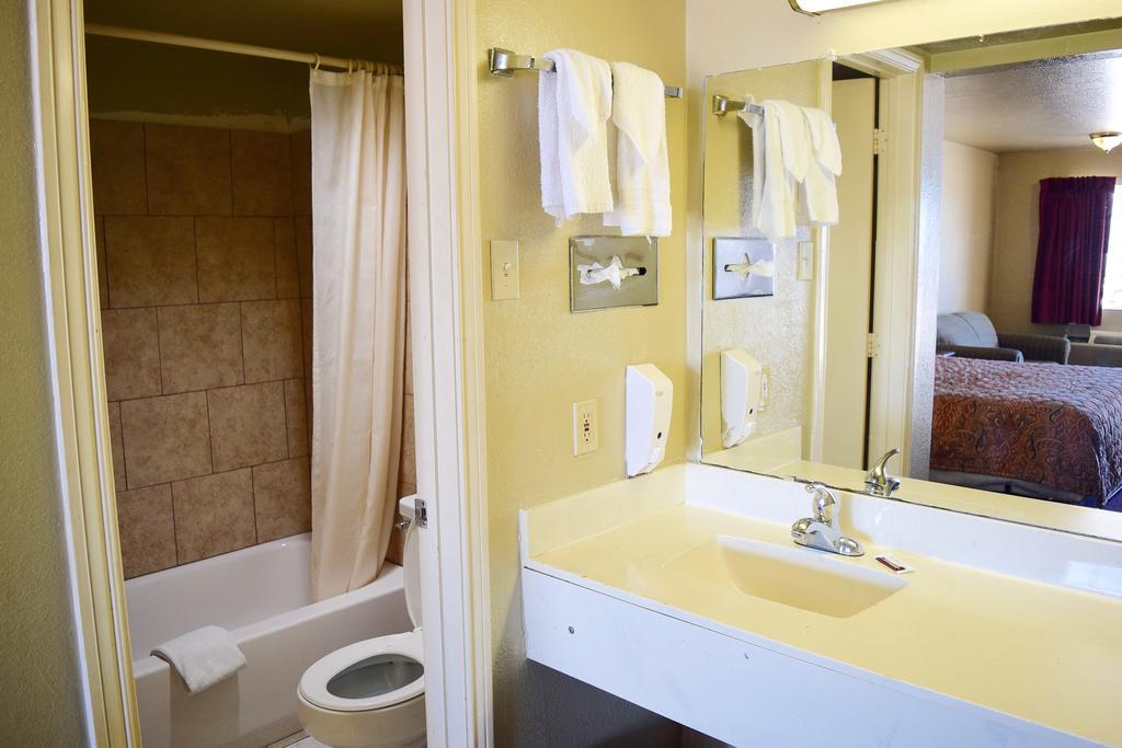 Countryside Inn Kaufman Extérieur photo