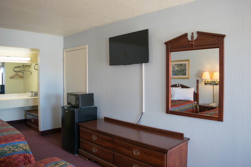 Countryside Inn Kaufman Extérieur photo